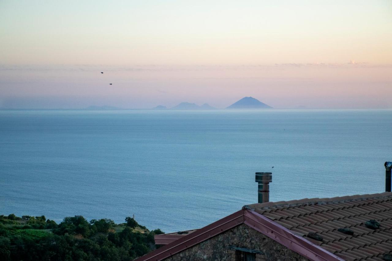 Palazzo Del Diplomatico Villa Belmonte Calabro Exteriör bild