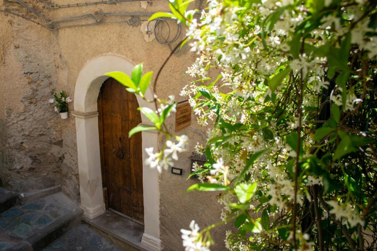 Palazzo Del Diplomatico Villa Belmonte Calabro Exteriör bild