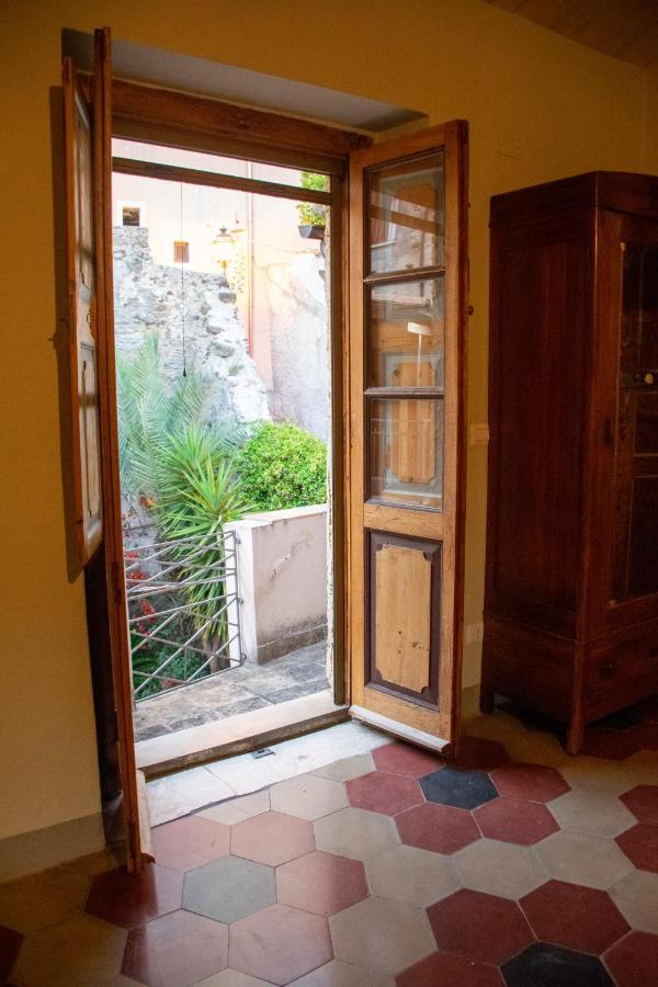 Palazzo Del Diplomatico Villa Belmonte Calabro Exteriör bild