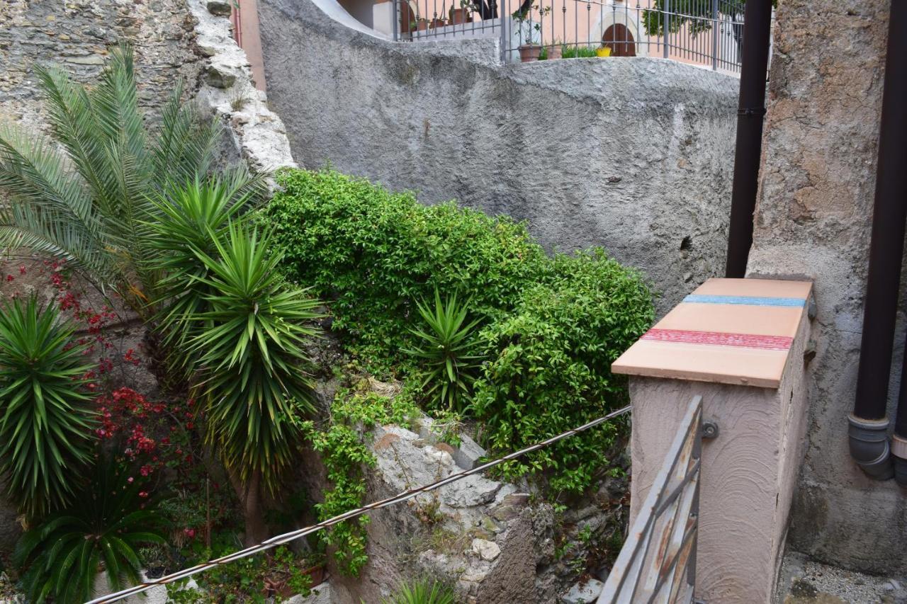 Palazzo Del Diplomatico Villa Belmonte Calabro Exteriör bild